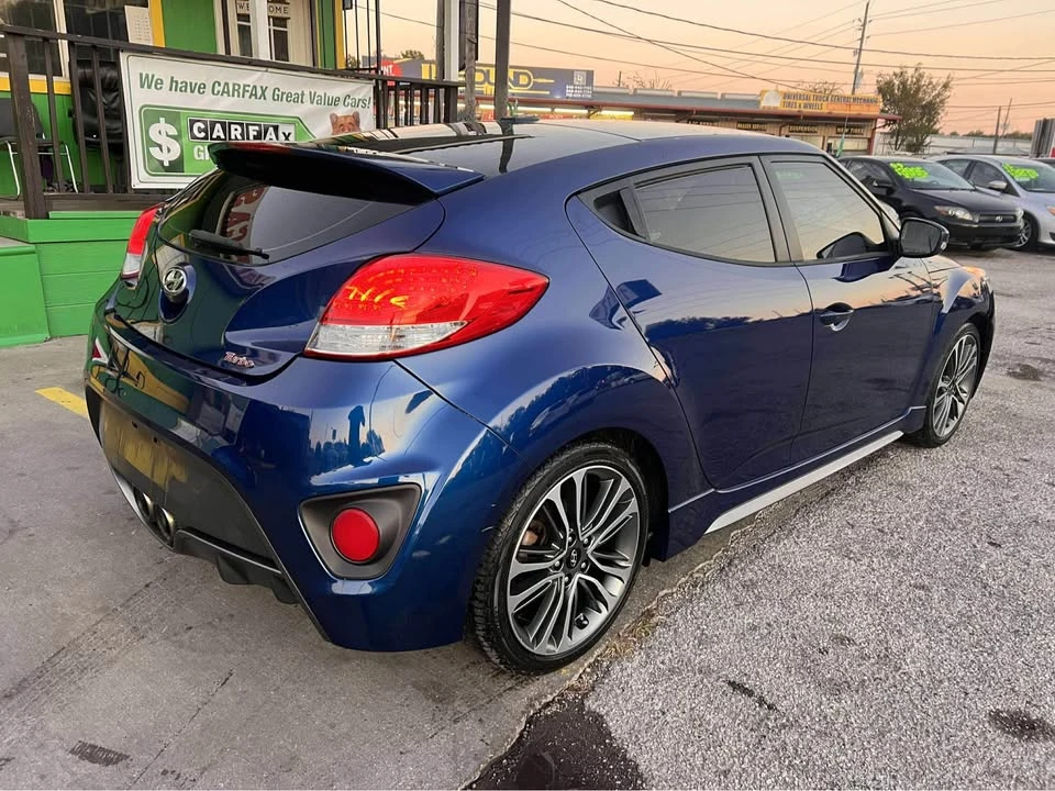 2016 Hyundai Veloster - Image 2 of 7