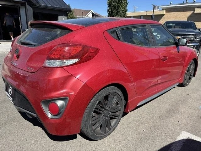 2016 Hyundai Veloster - Image 2 of 3