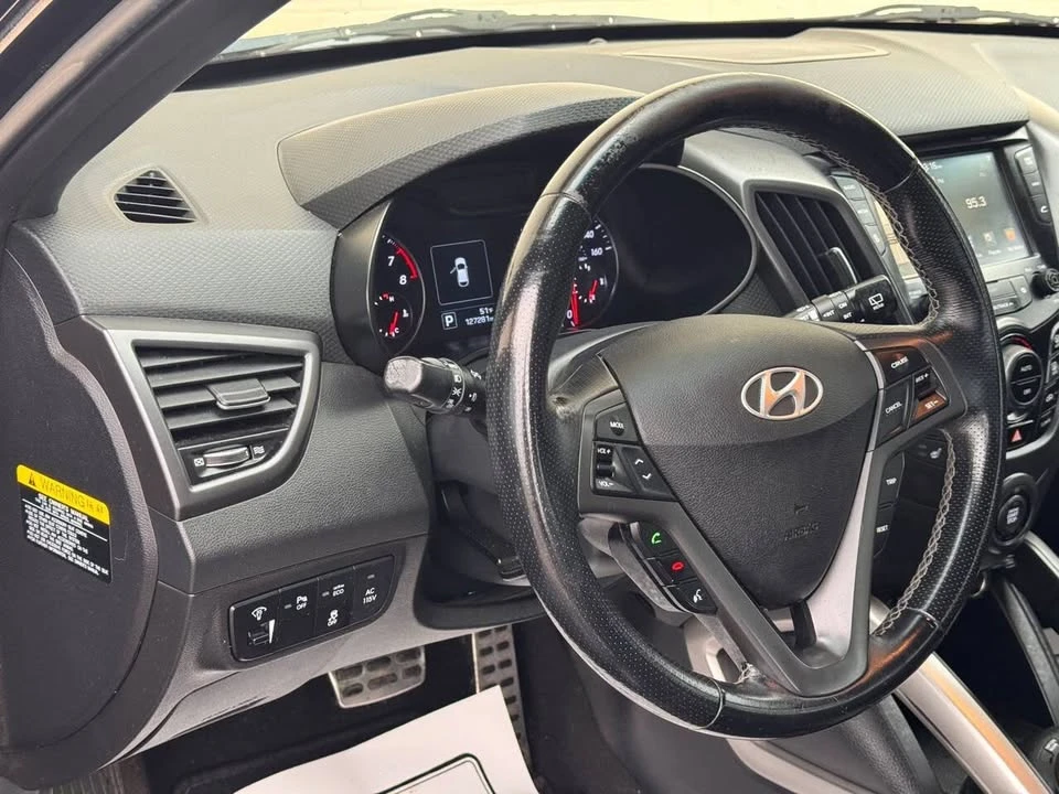 2016 Hyundai Veloster - Image 19 of 19