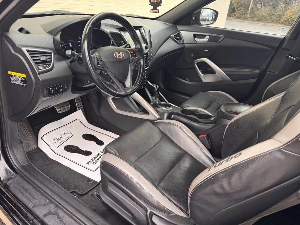 2016 Hyundai Veloster - Image 8 of 19