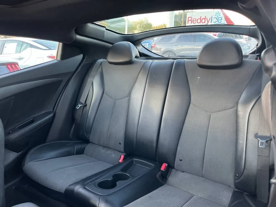 2016 Hyundai Veloster - Image 6 of 10