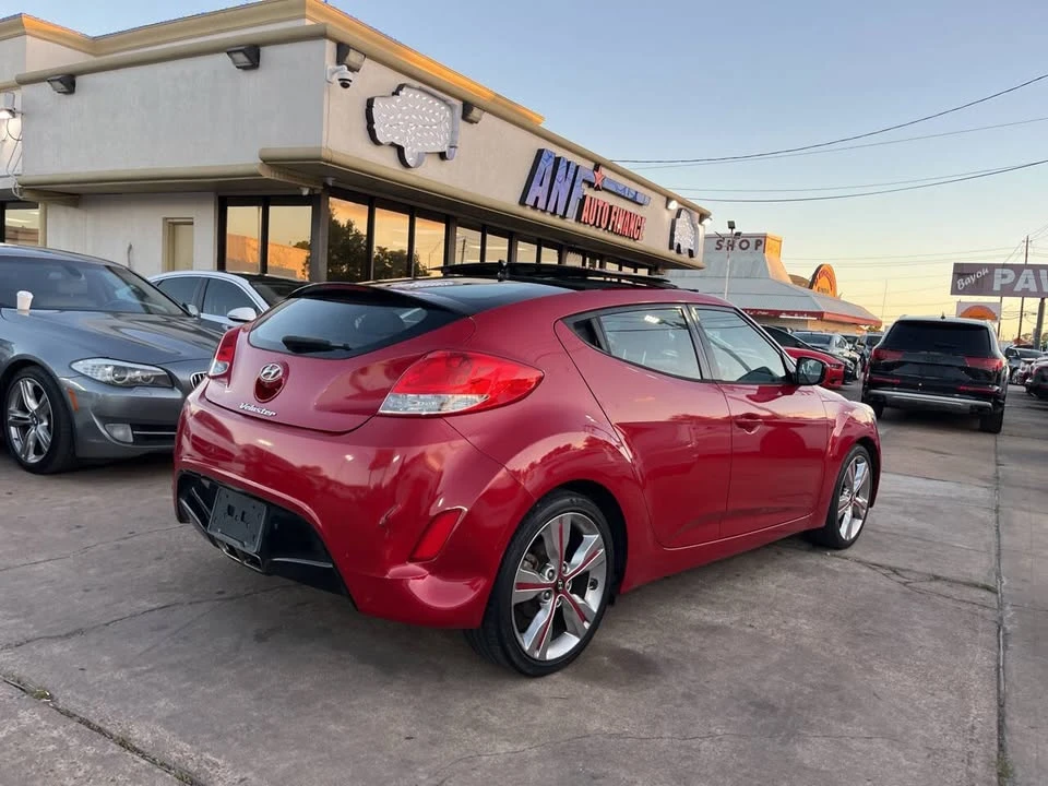 2016 Hyundai Veloster - Image 4 of 10
