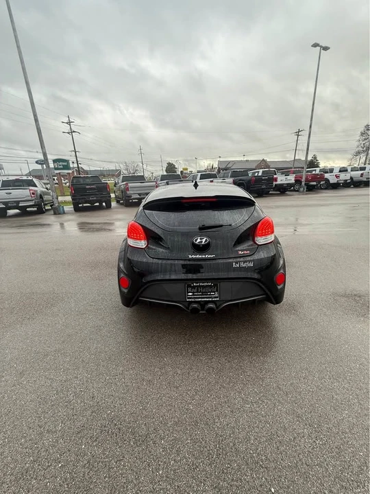 2016 Hyundai Veloster - Image 8 of 19
