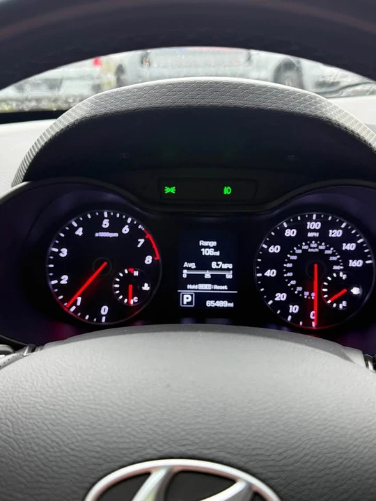 2016 Hyundai Veloster - Image 16 of 19