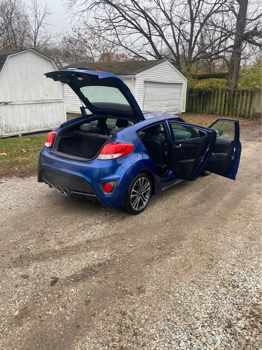 2016 Hyundai Veloster - Image 7 of 12