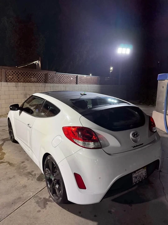 2016 Hyundai Veloster - Image 3 of 5