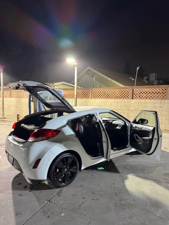 2016 Hyundai Veloster - Image 5 of 5
