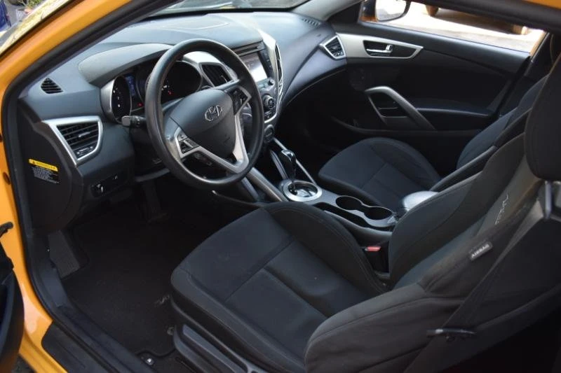 2016 Hyundai Veloster - Image 8 of 8