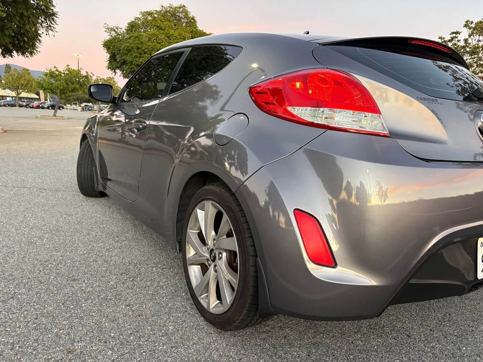 2016 Hyundai Veloster - Image 4 of 17