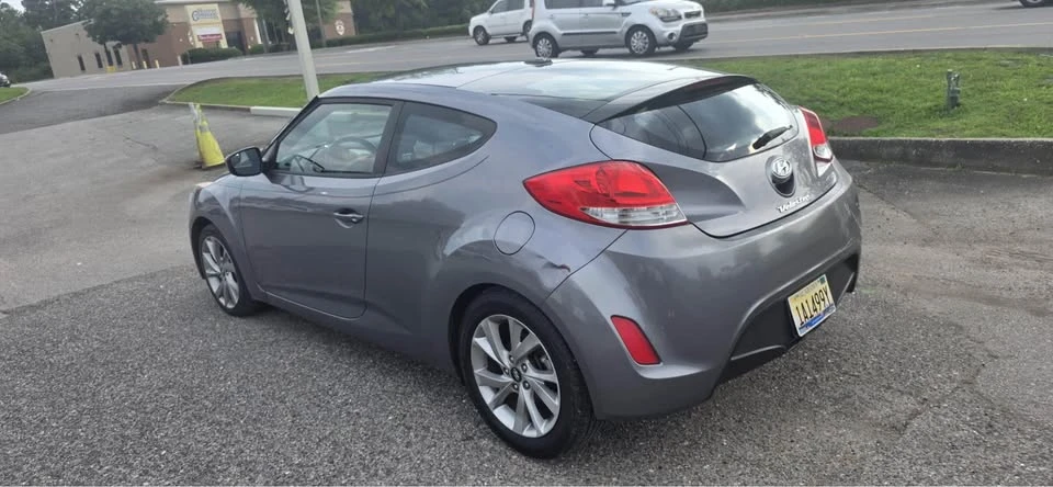 2016 Hyundai Veloster - Image 5 of 6