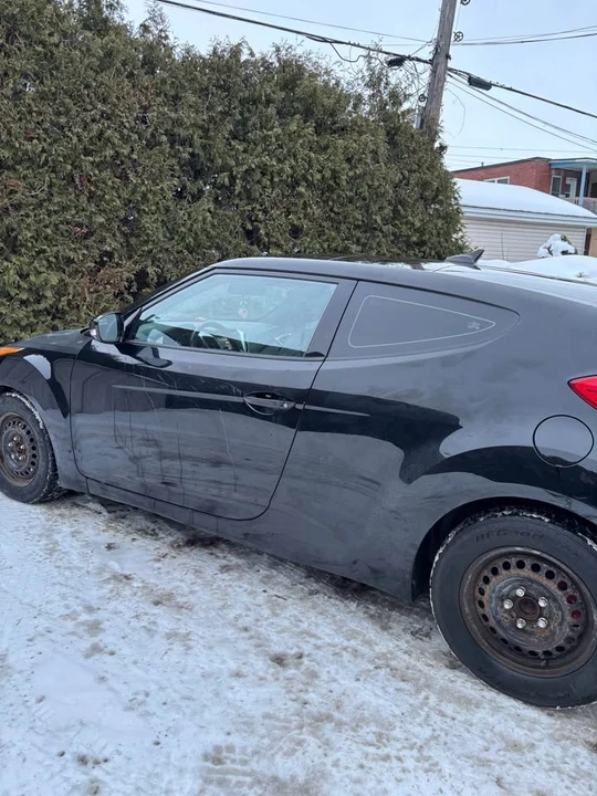 2016 Hyundai Veloster - Image 3 of 9