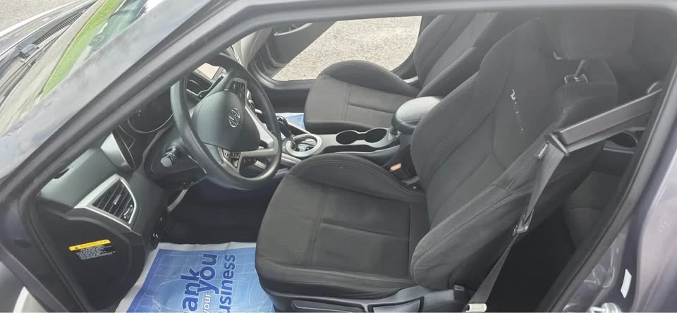 2016 Hyundai Veloster - Image 2 of 6
