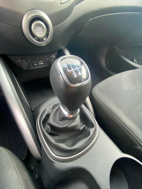 2016 Hyundai Veloster - Image 3 of 20