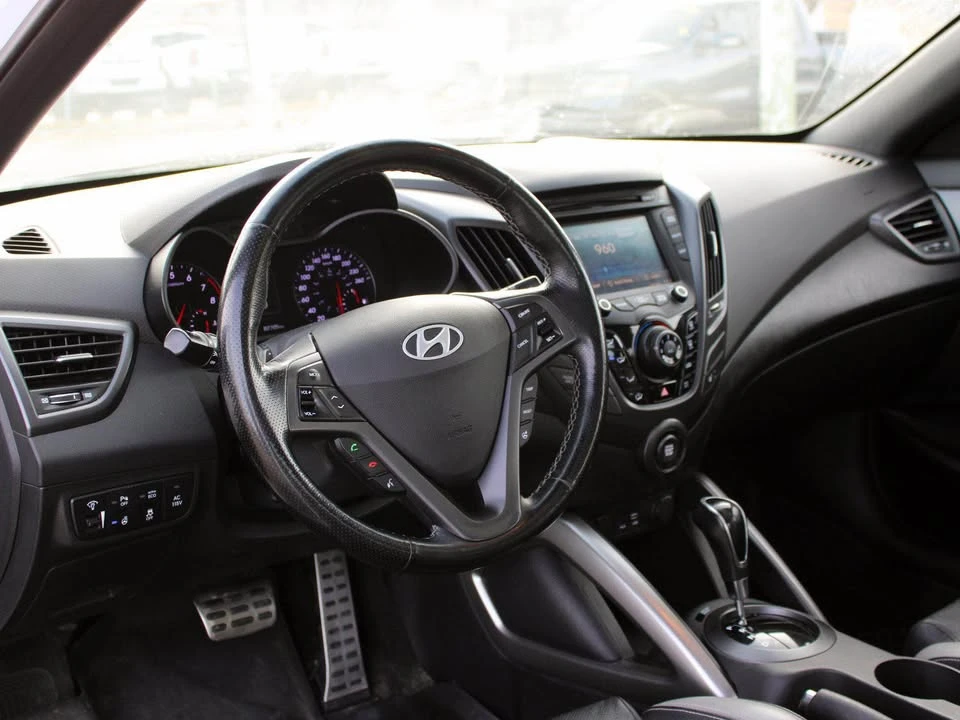 2016 Hyundai Veloster - Image 5 of 8
