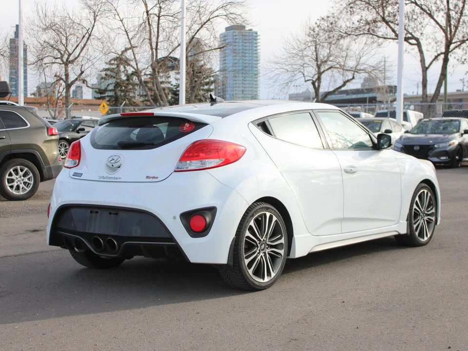 2016 Hyundai Veloster - Image 4 of 8