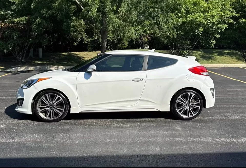 2016 Hyundai Veloster - Image 11 of 11