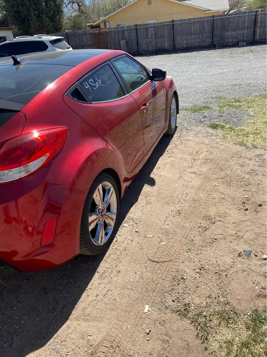 2016 Hyundai Veloster - Image 3 of 4