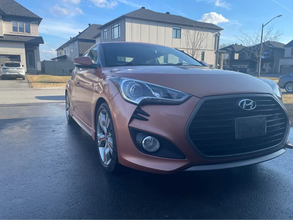 2016 Hyundai Veloster - Image 2 of 17