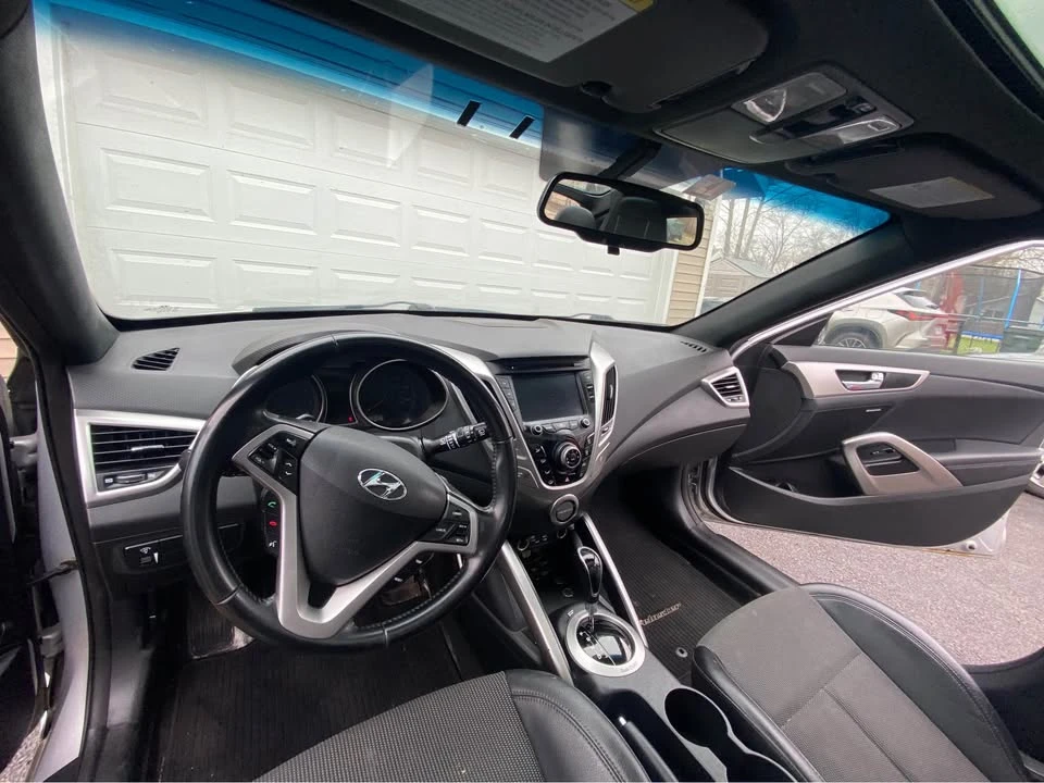 2016 Hyundai Veloster - Image 5 of 7