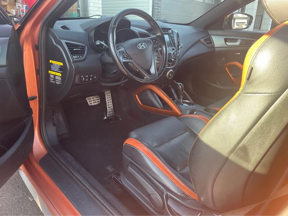 2016 Hyundai Veloster - Image 11 of 17
