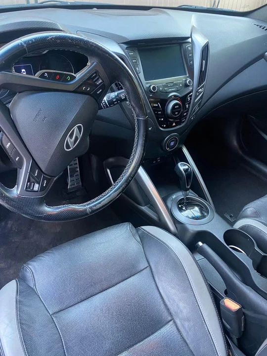 2016 Hyundai Veloster - Image 5 of 17