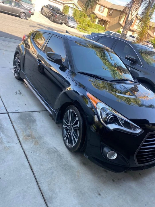 2016 Hyundai Veloster - Image 8 of 17