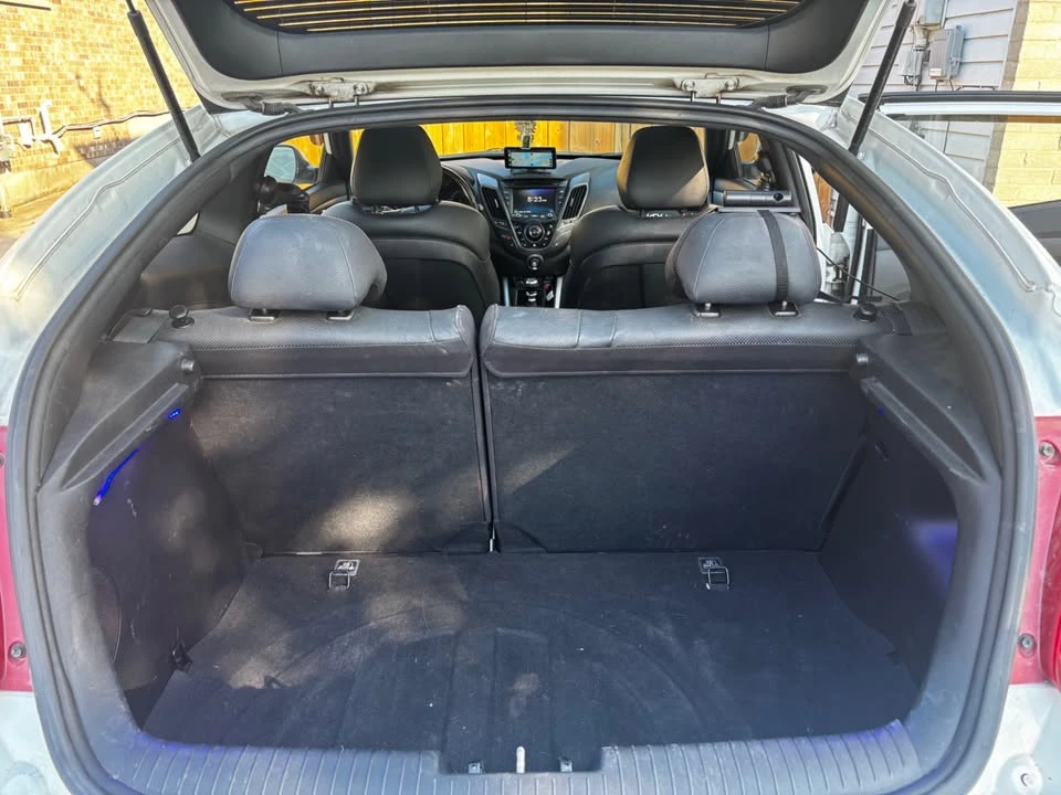 2016 Hyundai Veloster - Image 13 of 14