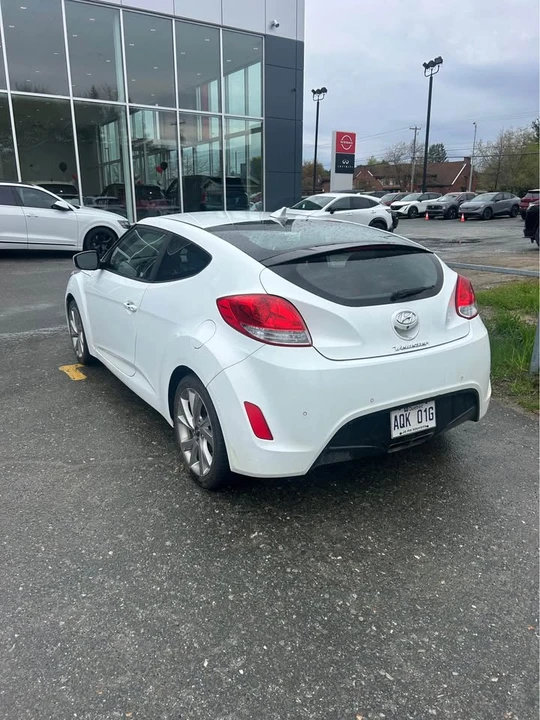 2016 Hyundai Veloster - Image 3 of 7