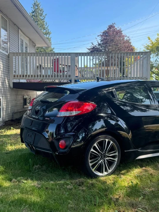 2016 Hyundai Veloster - Image 3 of 11