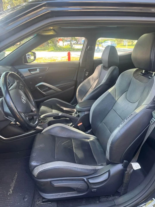 2016 Hyundai Veloster - Image 11 of 11