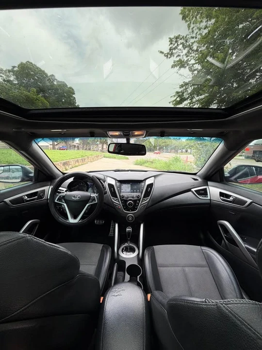 2016 Hyundai Veloster - Image 4 of 14