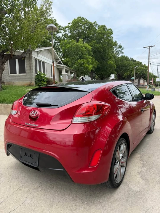 2016 Hyundai Veloster - Image 11 of 14