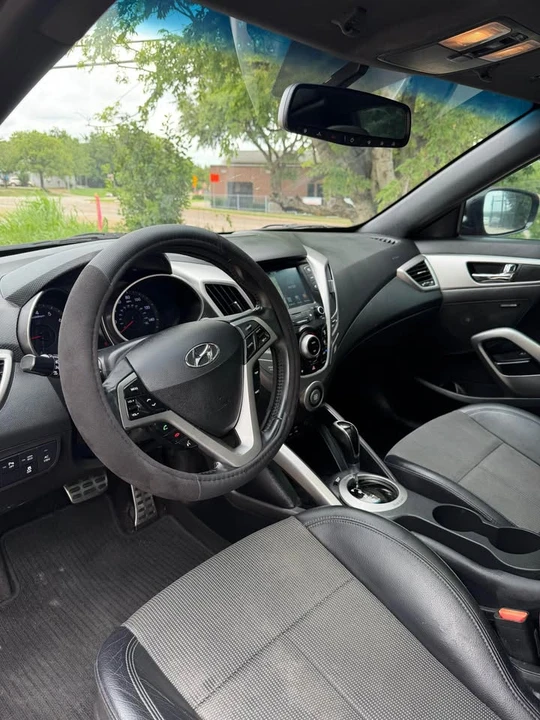 2016 Hyundai Veloster - Image 14 of 14