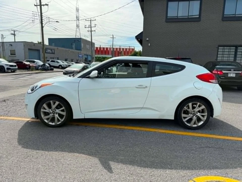 2016 Hyundai Veloster - Image 4 of 12
