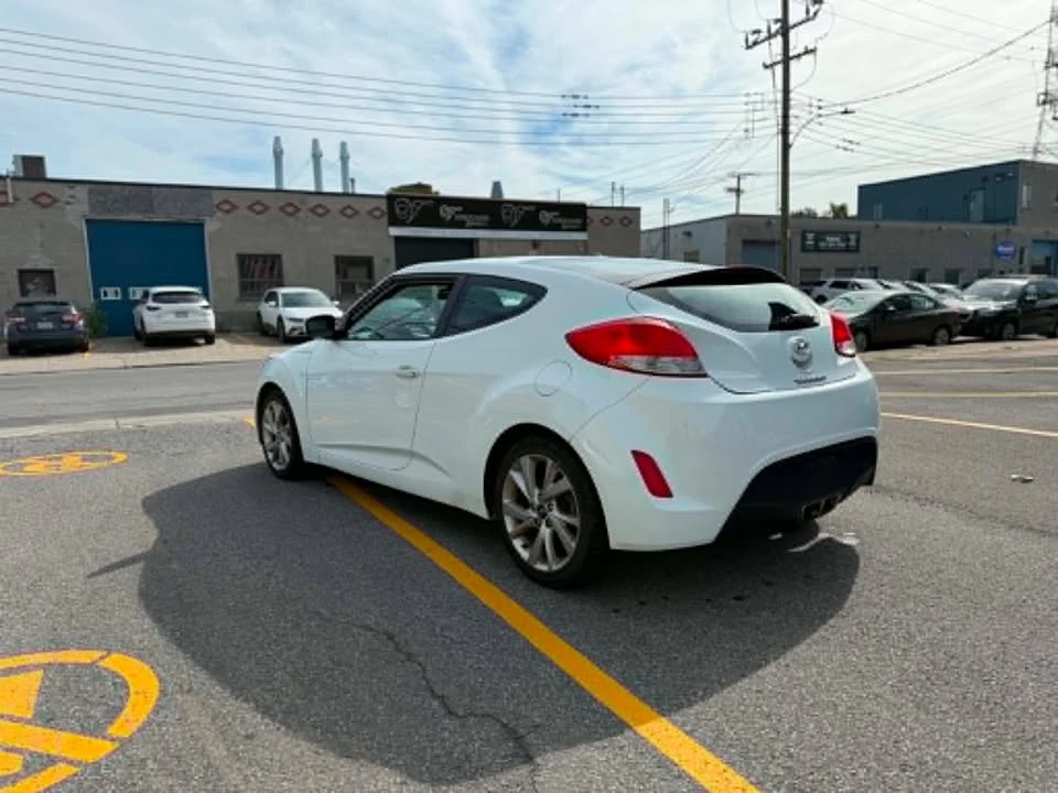 2016 Hyundai Veloster - Image 5 of 12