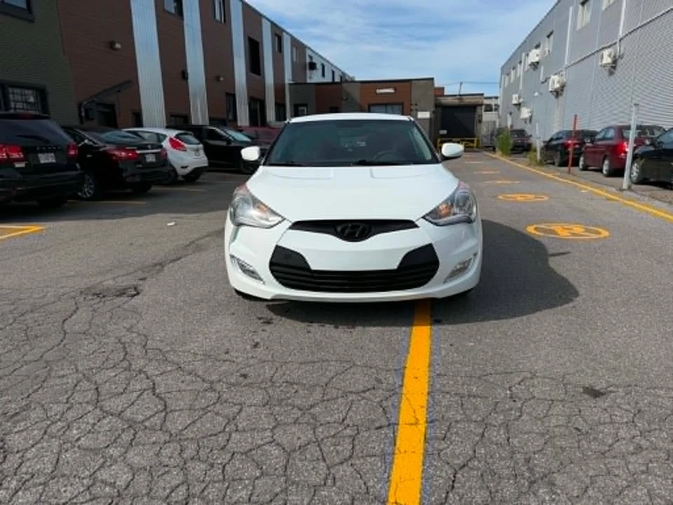 2016 Hyundai Veloster - Image 2 of 12