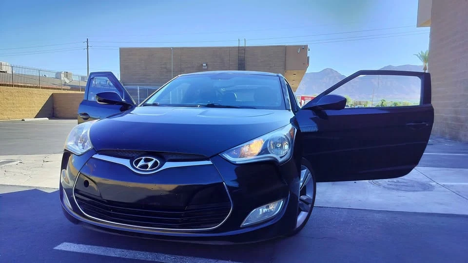 2016 Hyundai Veloster - Image 6 of 12