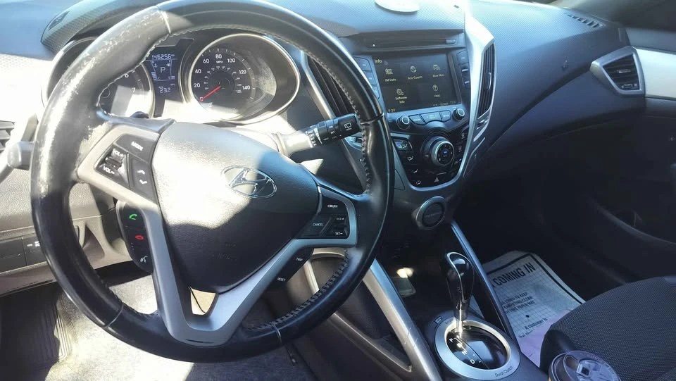 2016 Hyundai Veloster - Image 12 of 12