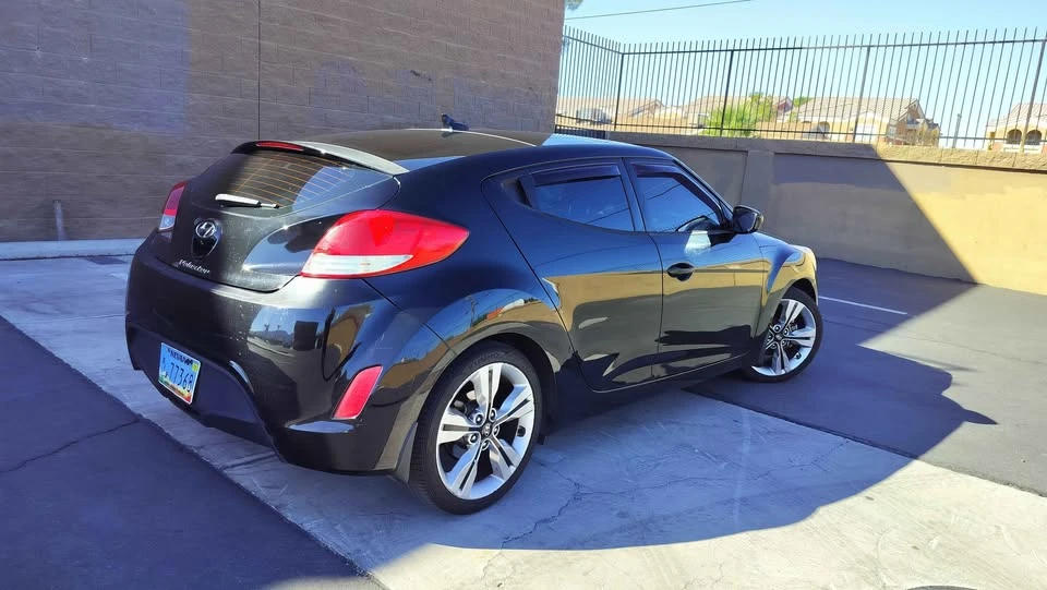 2016 Hyundai Veloster - Image 5 of 12