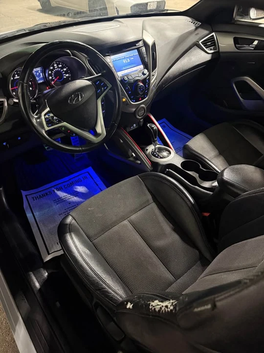 2016 Hyundai Veloster - Image 3 of 4