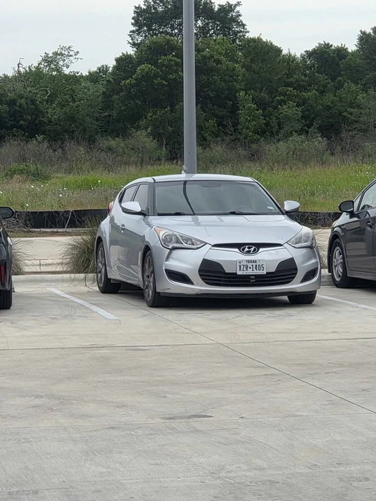 2016 Hyundai Veloster - Image 5 of 6
