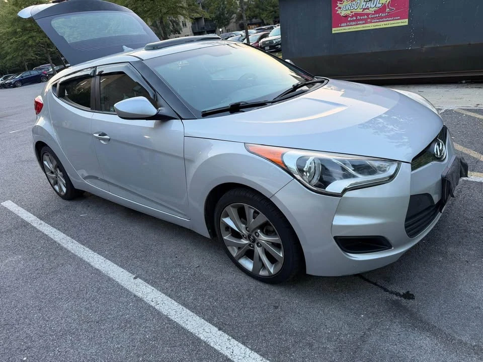 2016 Hyundai Veloster - Image 4 of 9