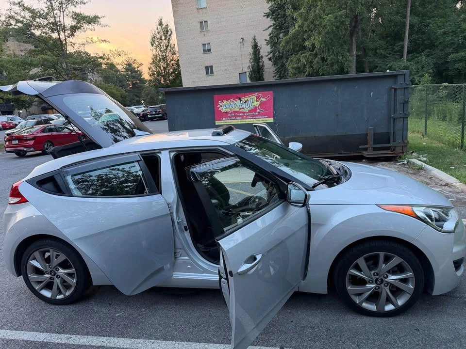 2016 Hyundai Veloster - Image 9 of 9