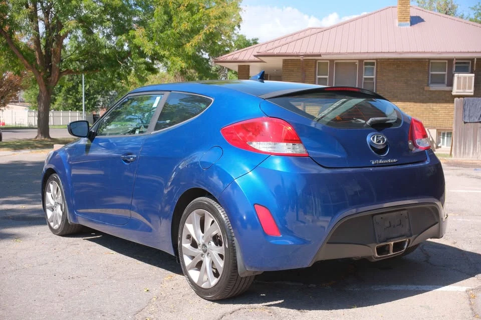 2016 Hyundai Veloster - Image 6 of 17