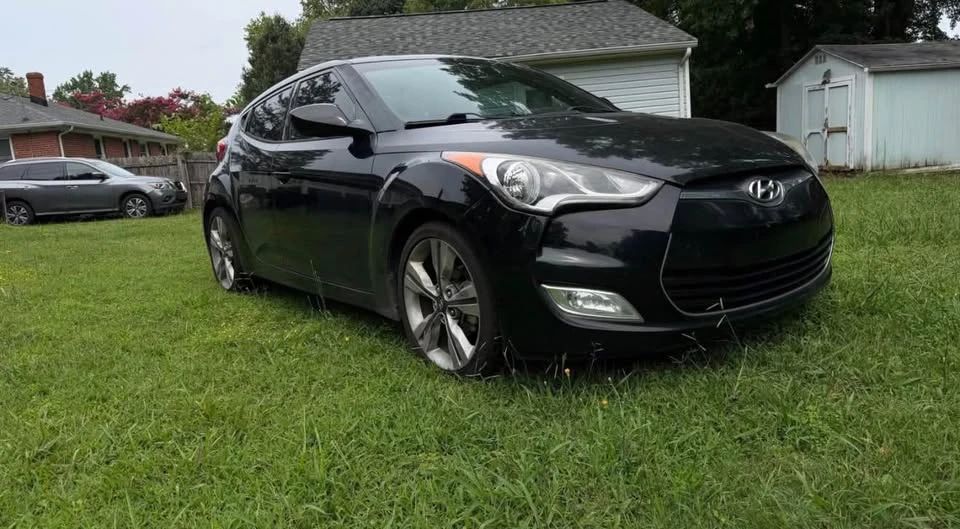 2016 Hyundai Veloster - Image 2 of 16