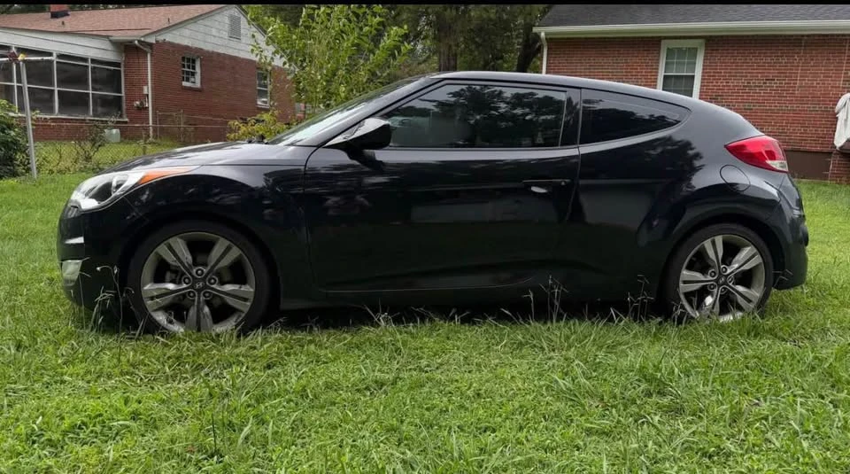 2016 Hyundai Veloster - Image 4 of 16