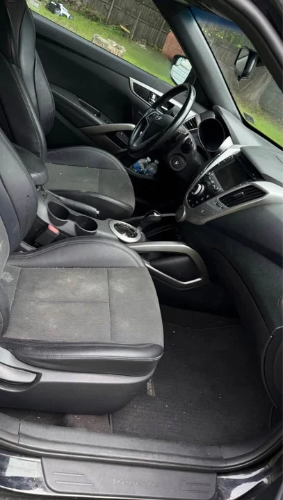 2016 Hyundai Veloster - Image 11 of 16