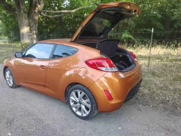 2016 Hyundai Veloster - Image 7 of 20