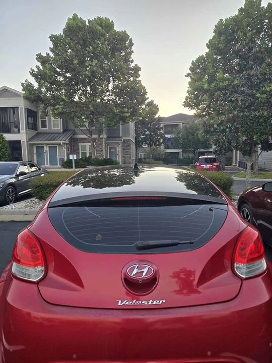 2016 Hyundai Veloster - Image 15 of 20