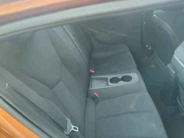 2016 Hyundai Veloster - Image 11 of 20